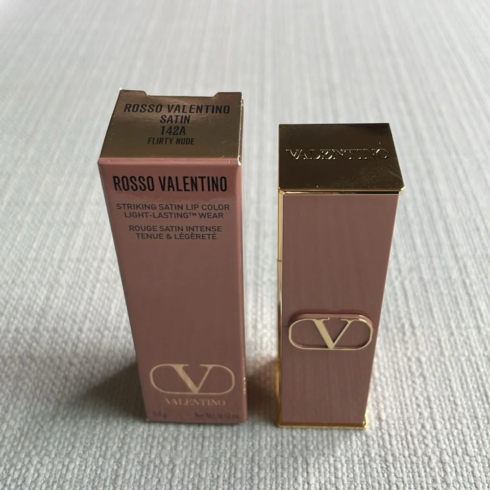 Valentino Rosso Valentino Satin Lip Color — 142A flirty nude
